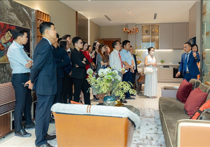 Lý do hàng ngàn người đổ về tham quan căn hộ mẫu dự án The Privé?