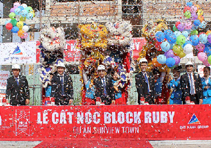 Sunview Town cất nóc tòa nhà block Ruby